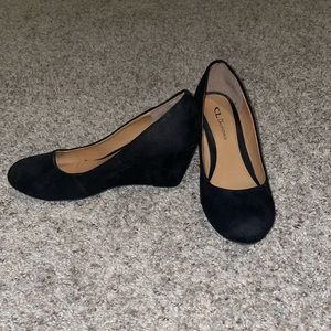 Black Heeled Wedge Dress Shoe